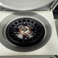 Eppendorf 5418 Centrifuge image 1
